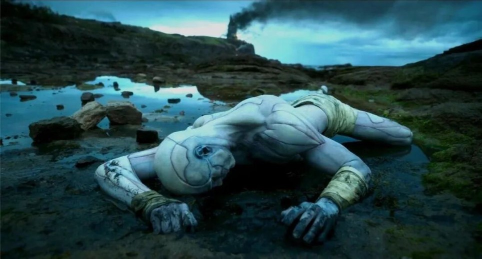 “打死不用AI”的陀螺，拍了一部“人造人”电影，让人忍不住落泪